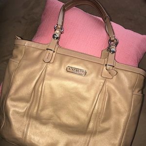 Authentic Coach Purse 👜